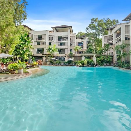 Private Apartments In The Temple Beachfront Resort Palm Cove Exterior photo