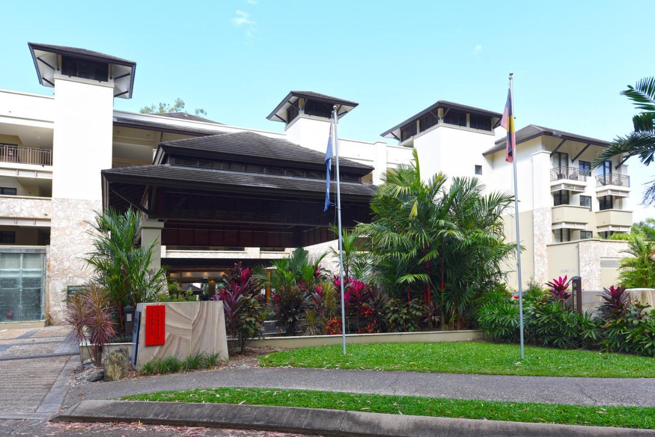 Private Apartments In The Temple Beachfront Resort Palm Cove Exterior photo