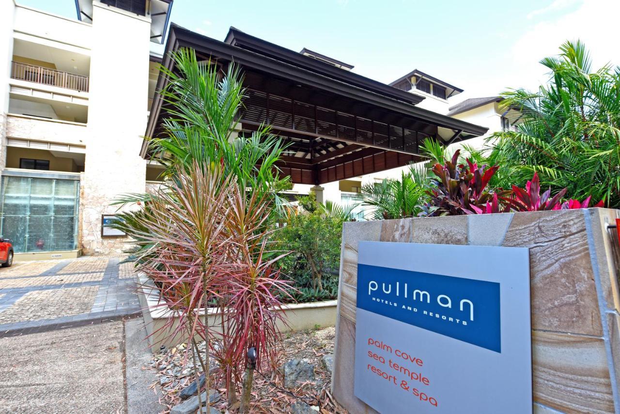 Private Apartments In The Temple Beachfront Resort Palm Cove Exterior photo